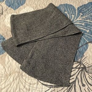 💜4/$16 Old Navy grey knit scarf